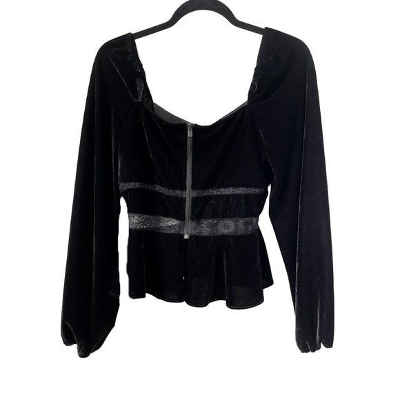 Saylor Juliet Inspired Black Velvet and Lace Top with Peplum NEW Size M - Picture 7 of 9
